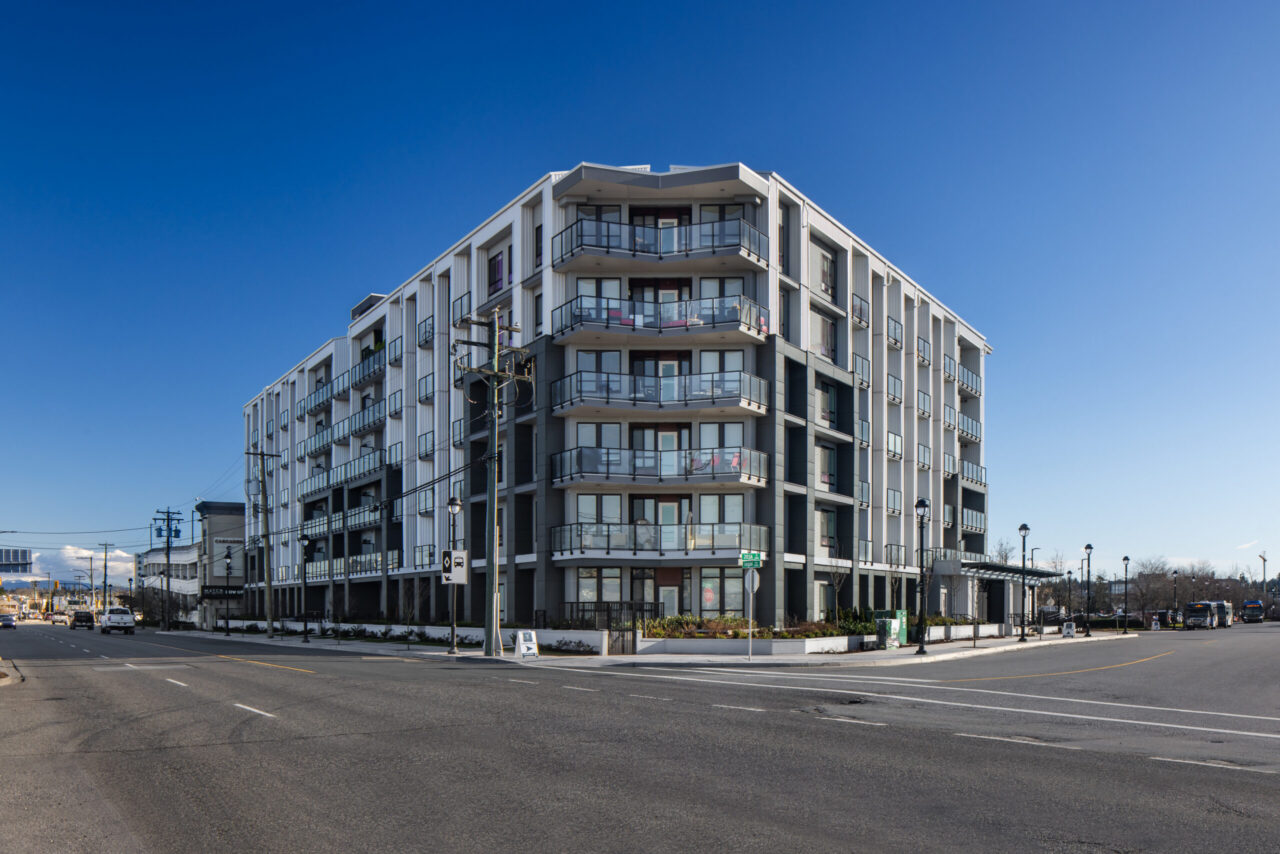MIXED-USE CONDO