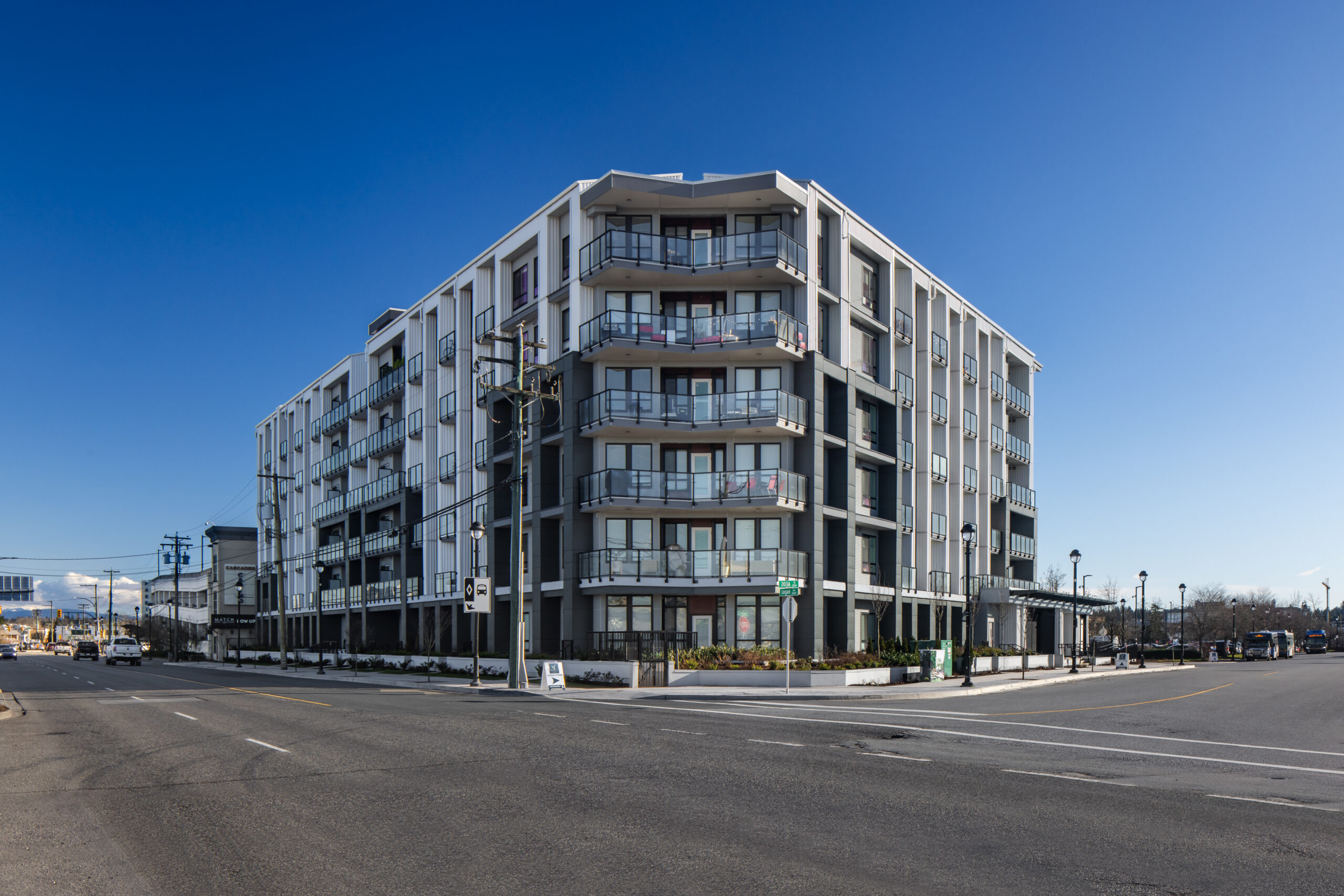 MIXED-USE CONDO