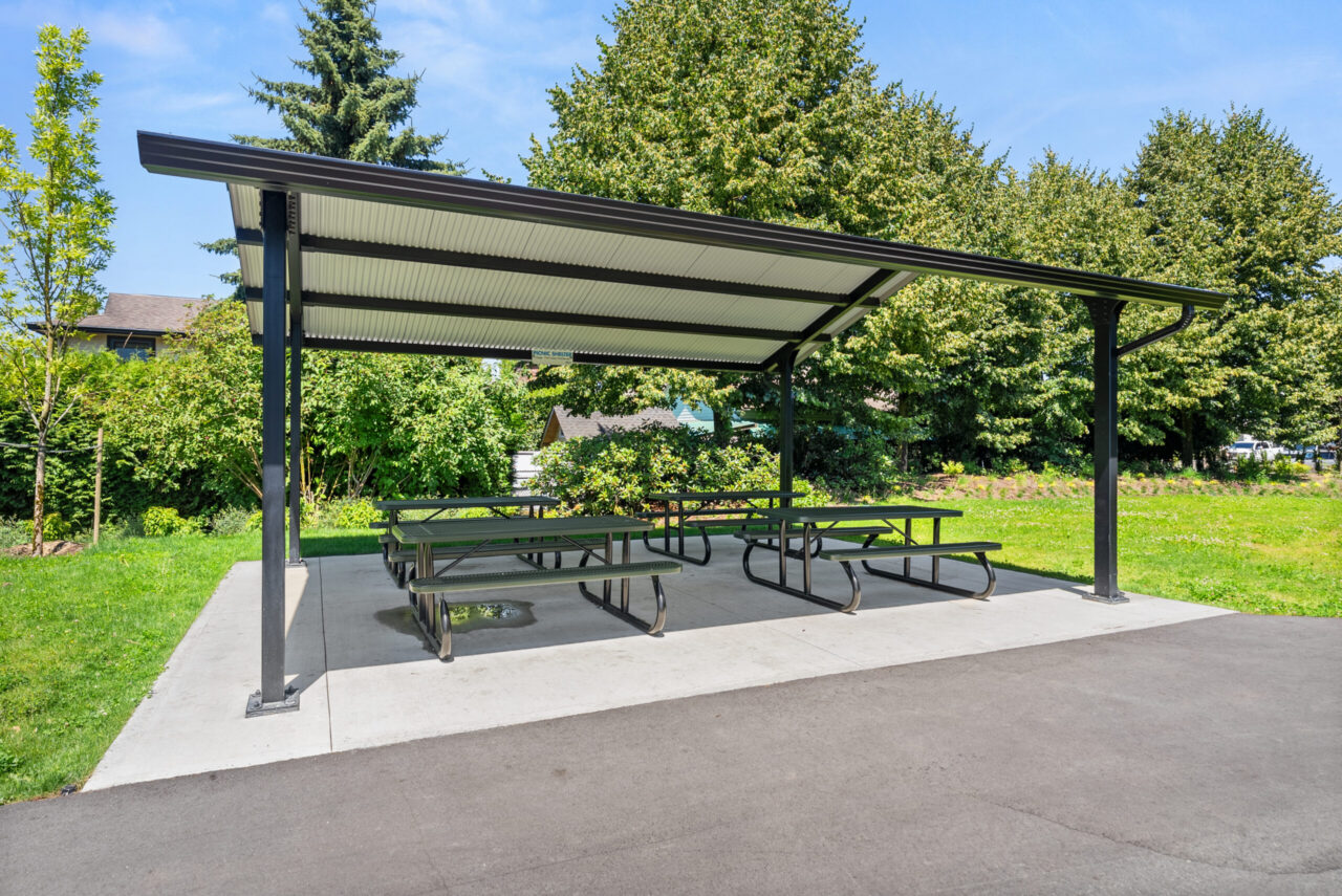 Picnic shelter
